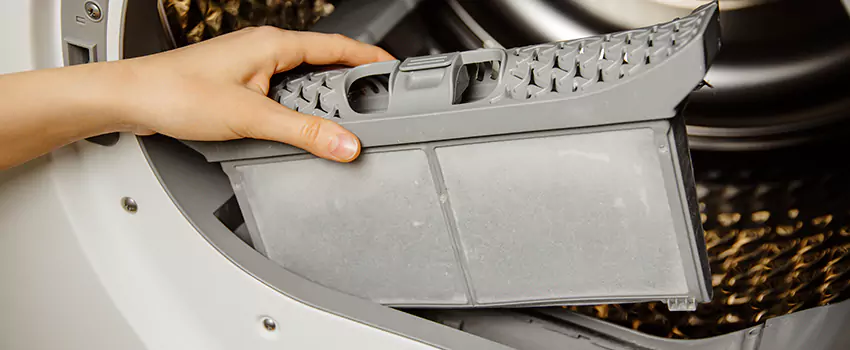 Signs Of A Clogged Dryer Lint Trap in Bostonia, California